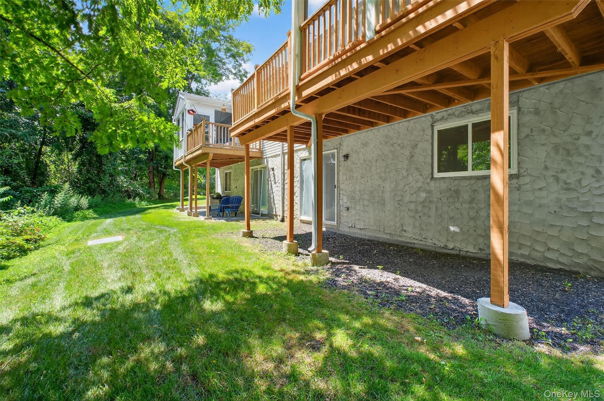 36 Tall Tree Lane, Poughkeepsie, NY 12601