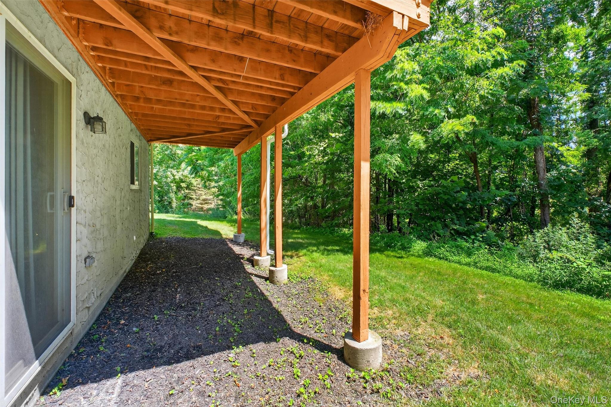 36 Tall Tree Lane, Poughkeepsie, NY 12601