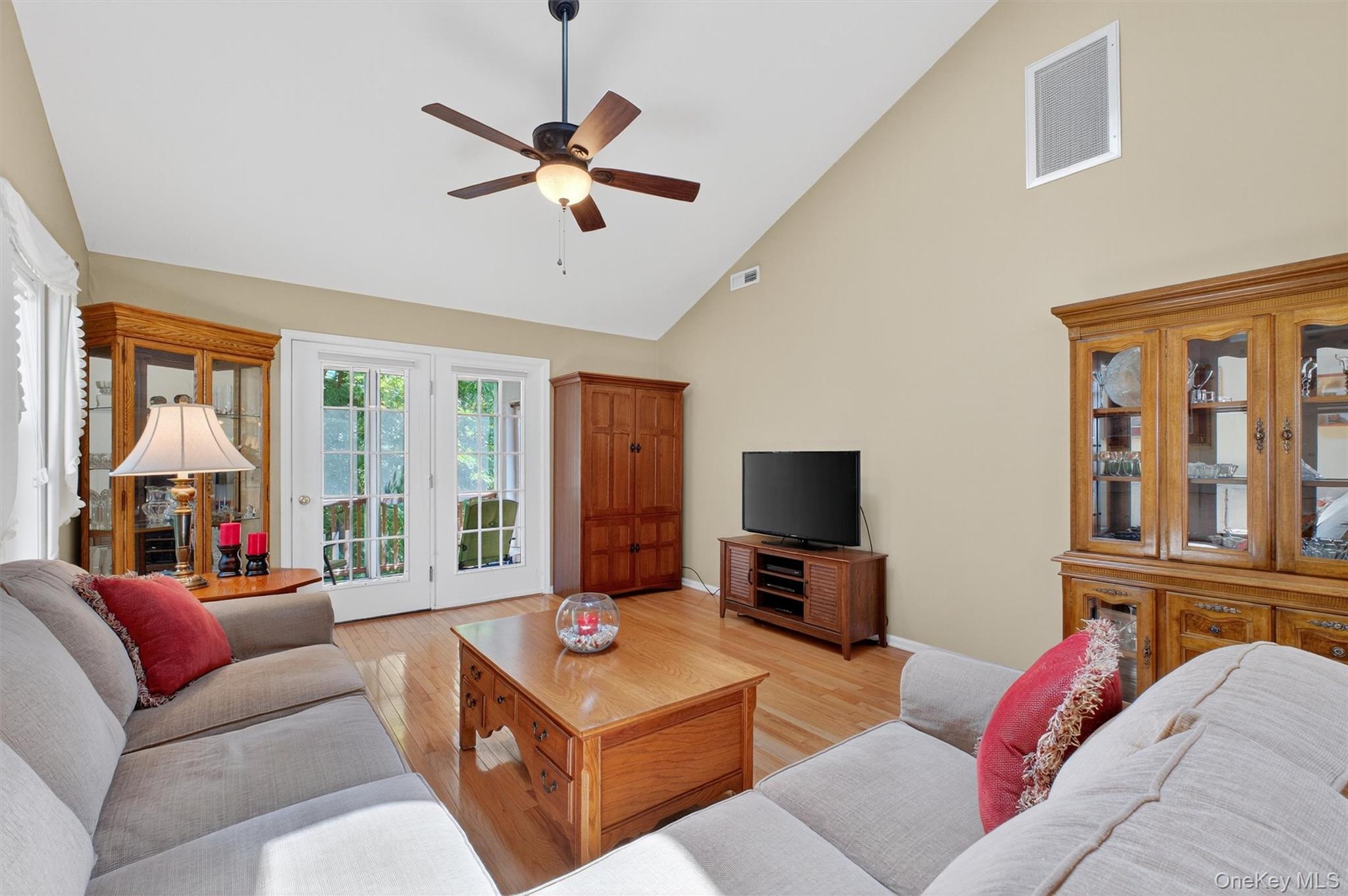 36 Tall Tree Lane, Poughkeepsie, NY 12601