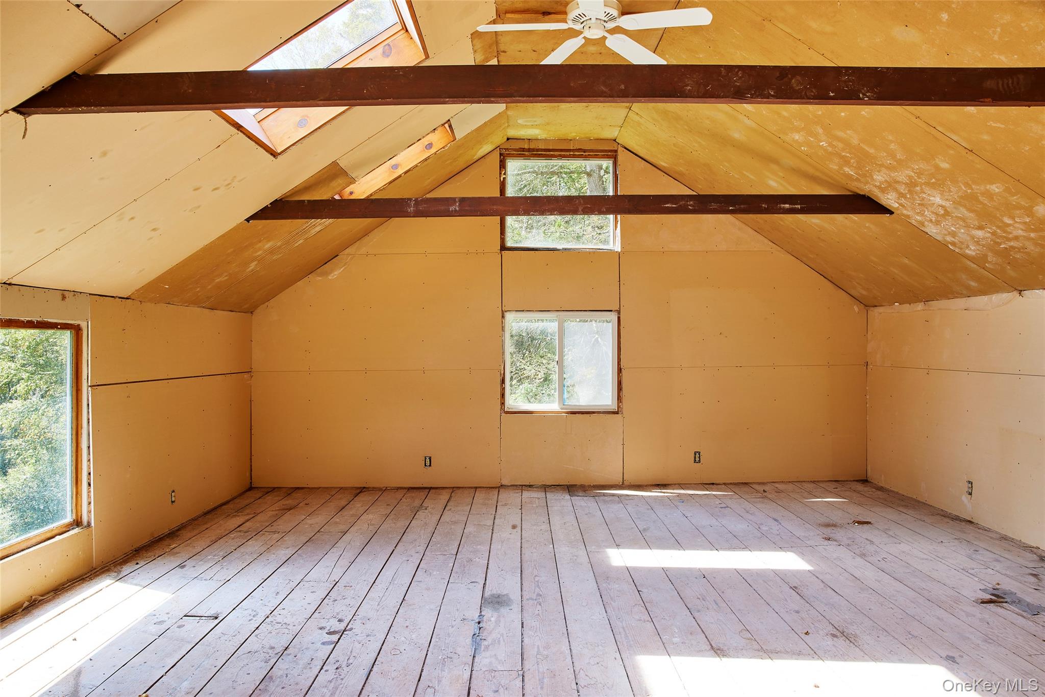 87 Hankins Road, Hankins, NY 12741