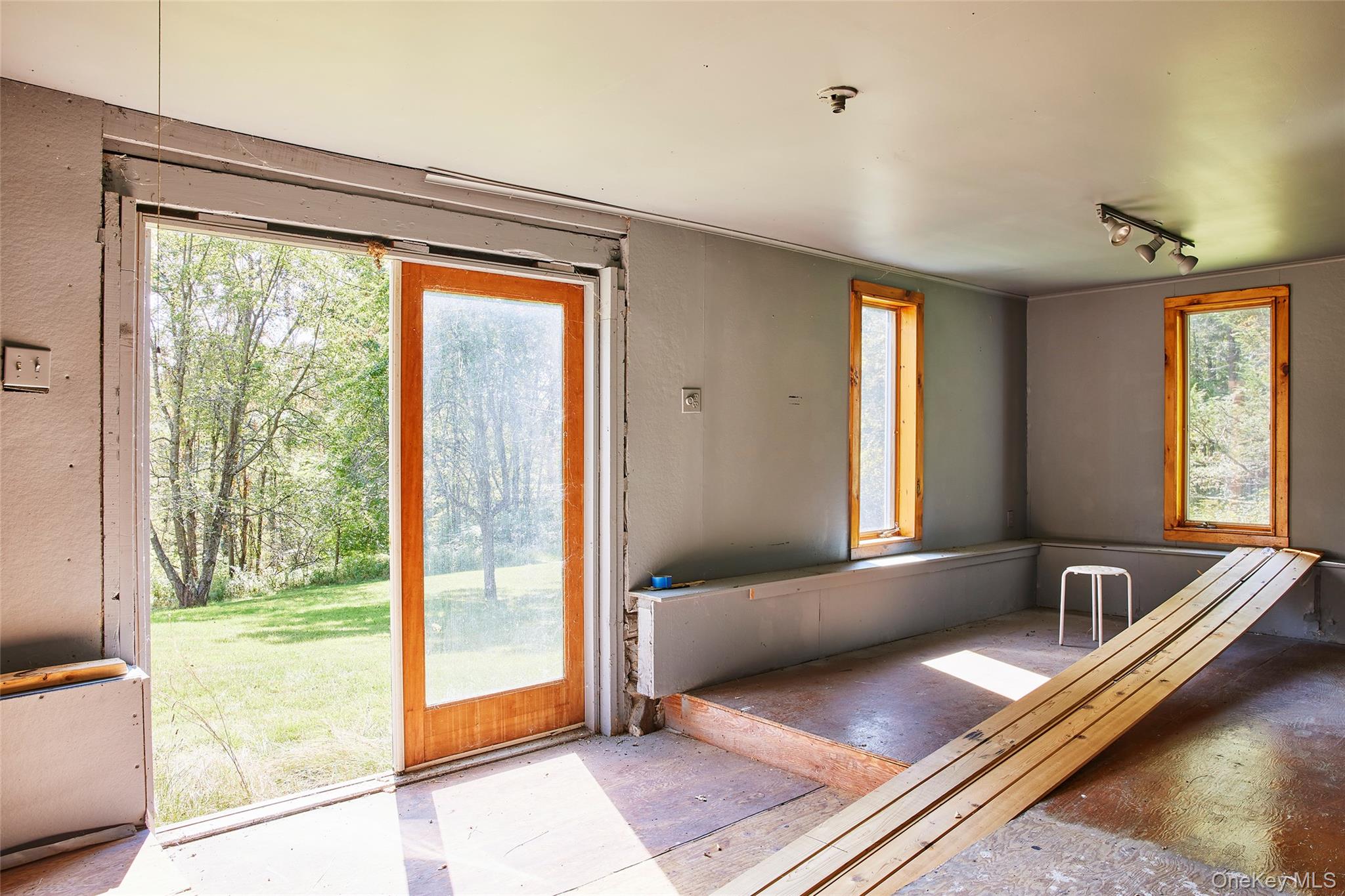 87 Hankins Road, Hankins, NY 12741