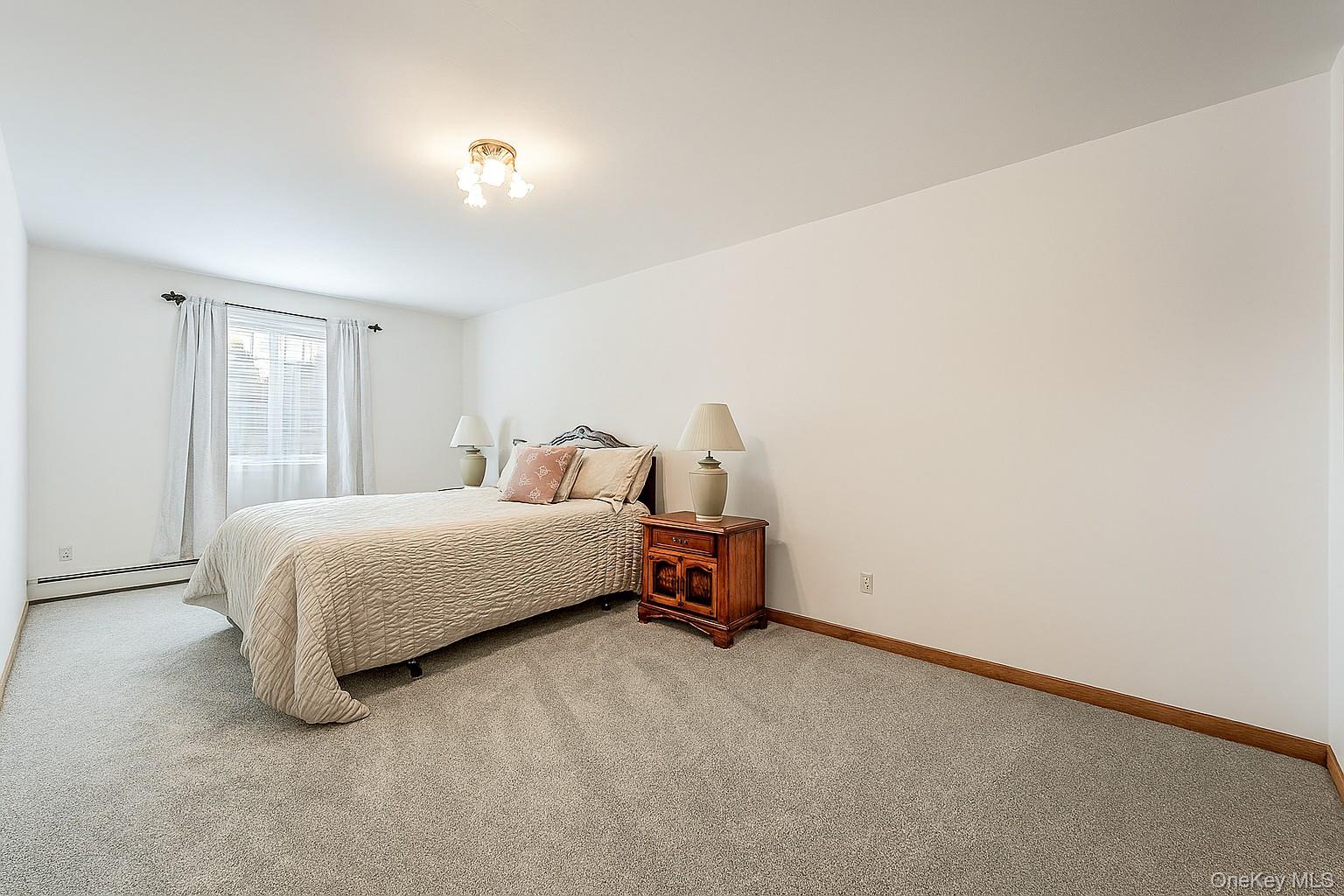 9 Lorraine Court, Smithtown, NY 11787