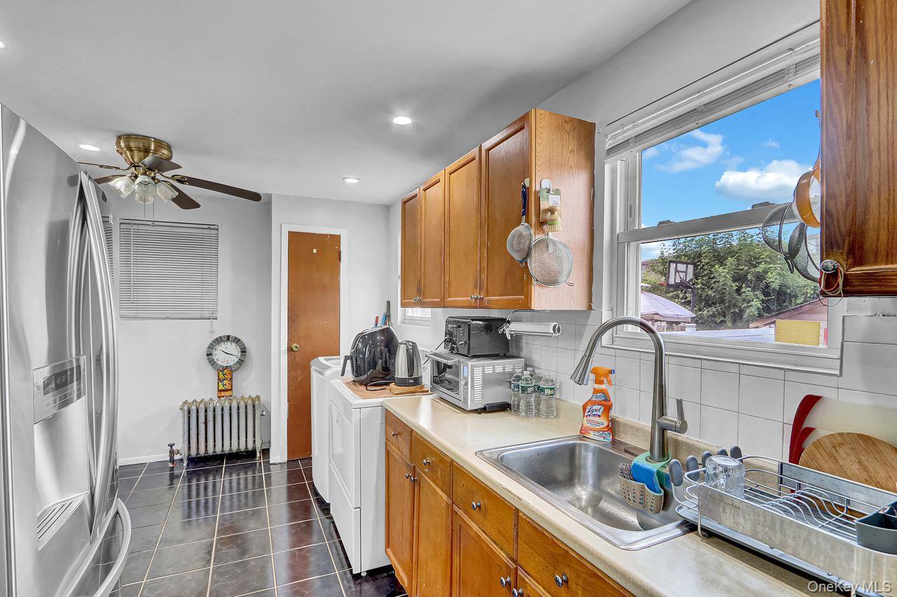 12244 Nellis Street, Springfield Gardens, NY 11413