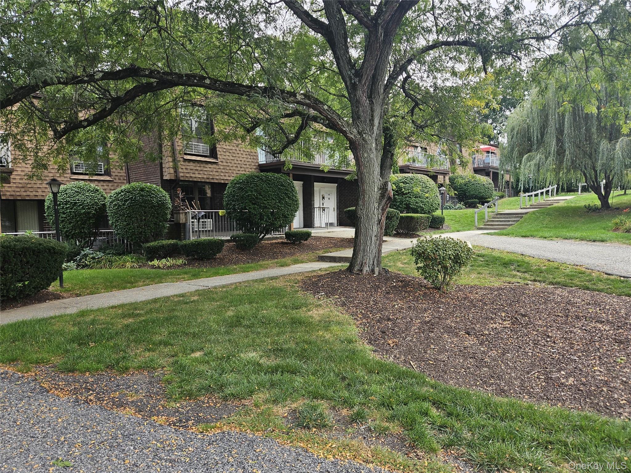 424 Carpenter Avenue # 11, Newburgh, NY 12550