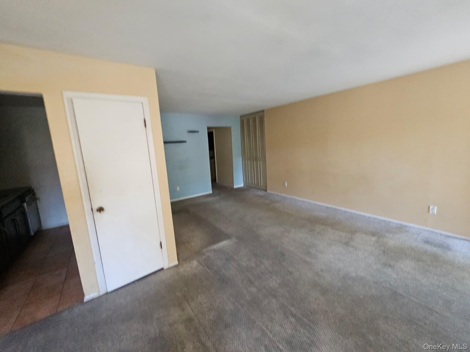 424 Carpenter Avenue # 11, Newburgh, NY 12550