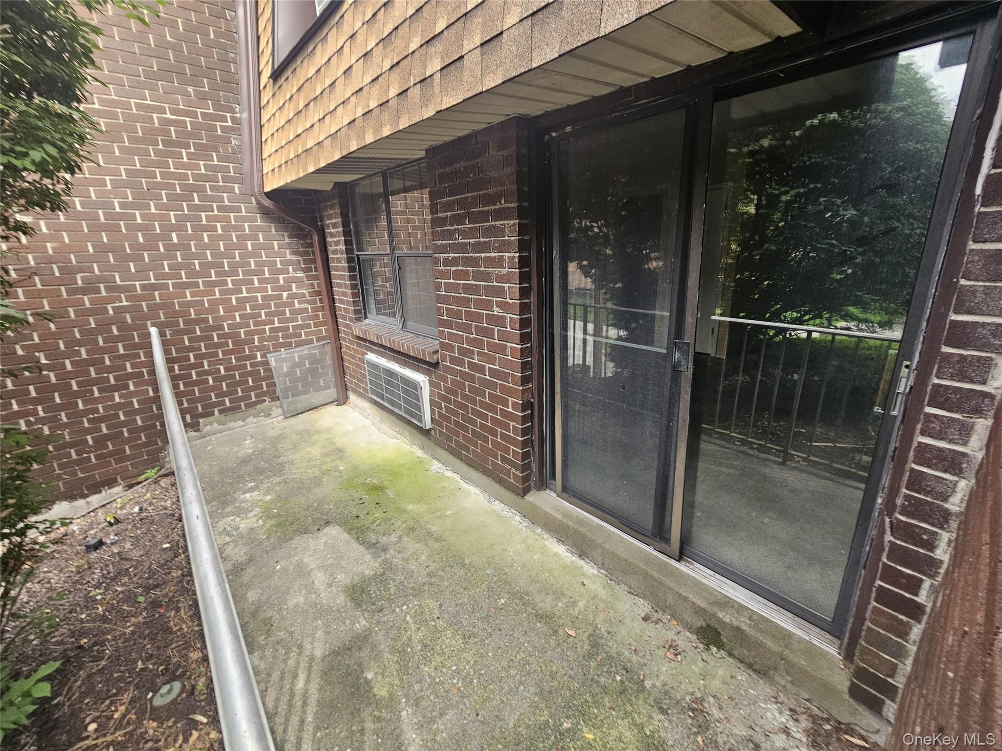 424 Carpenter Avenue # 11, Newburgh, NY 12550