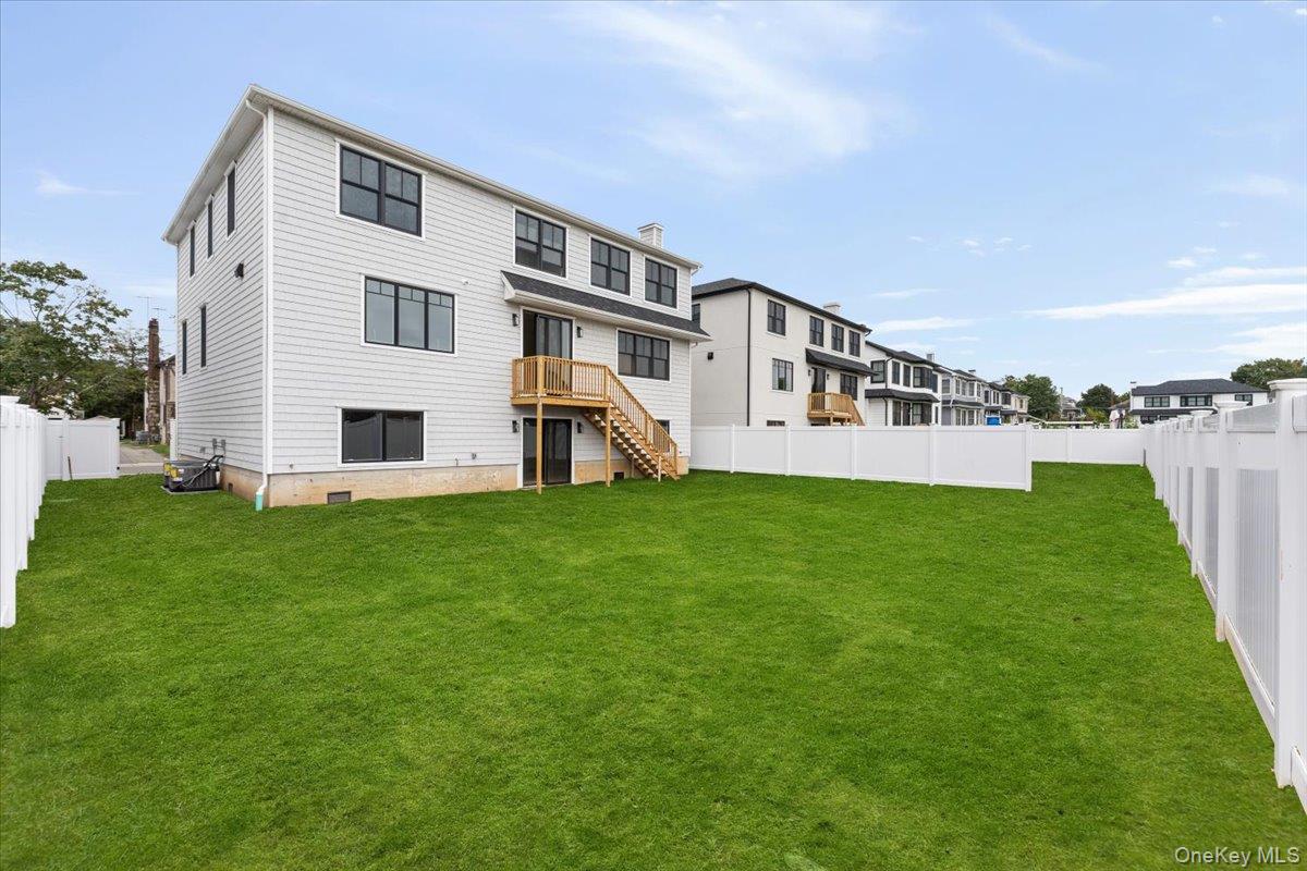 905 Greenfield Road, Woodmere, NY 11598