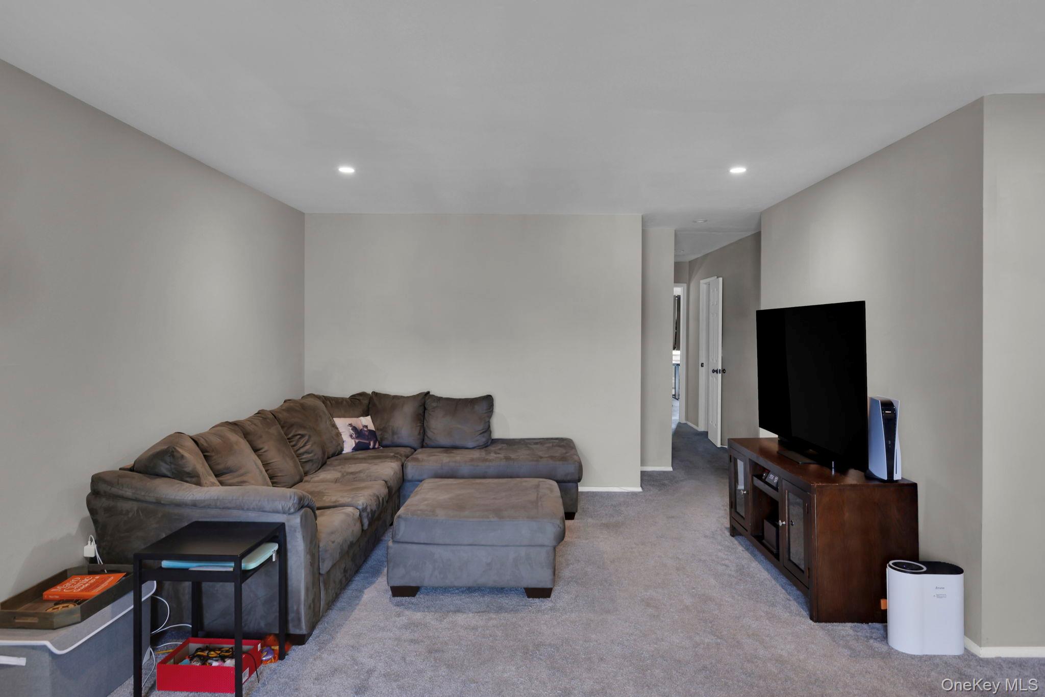 2404 Cherry Hill Drive, Poughkeepsie, NY 12603