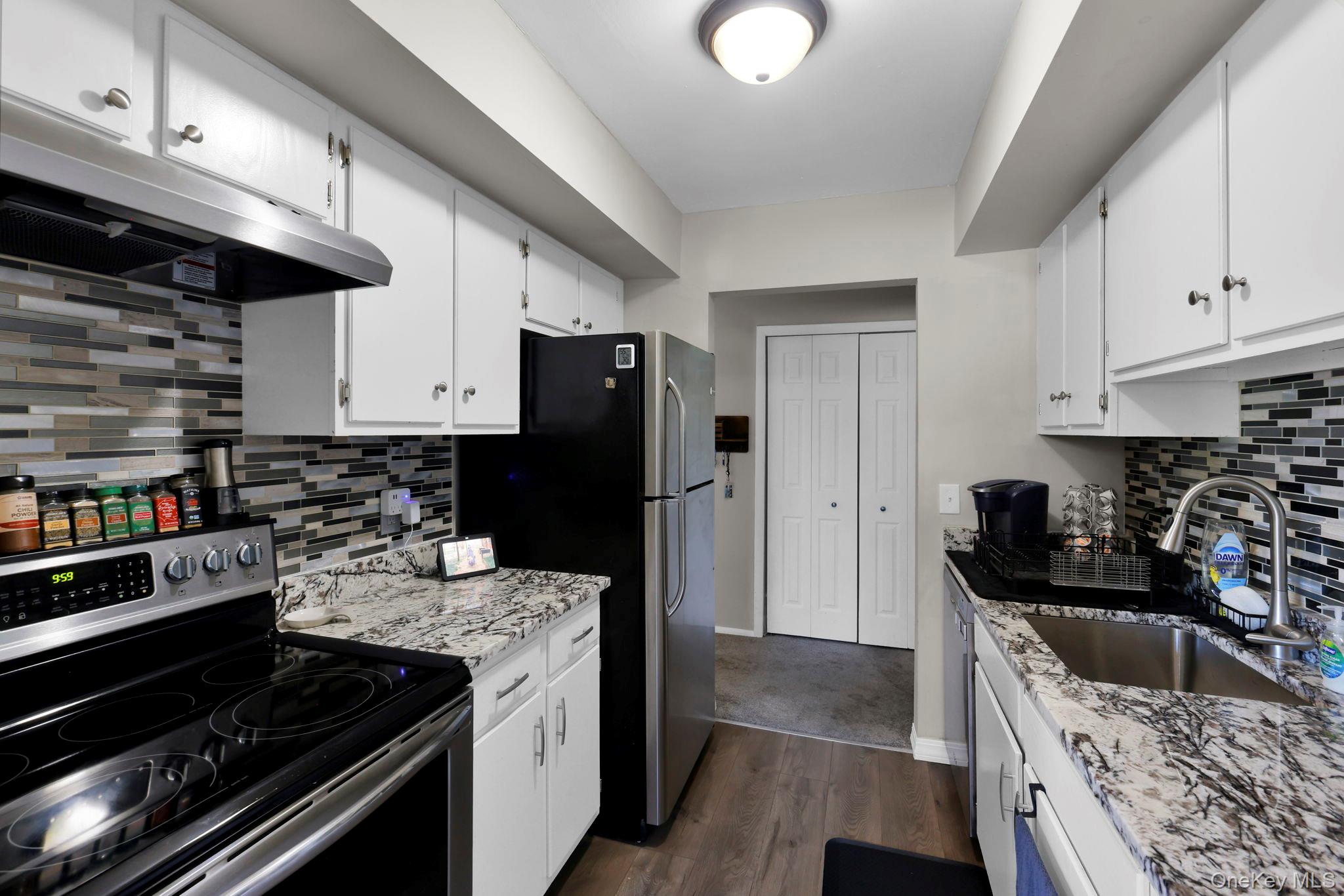 2404 Cherry Hill Drive, Poughkeepsie, NY 12603