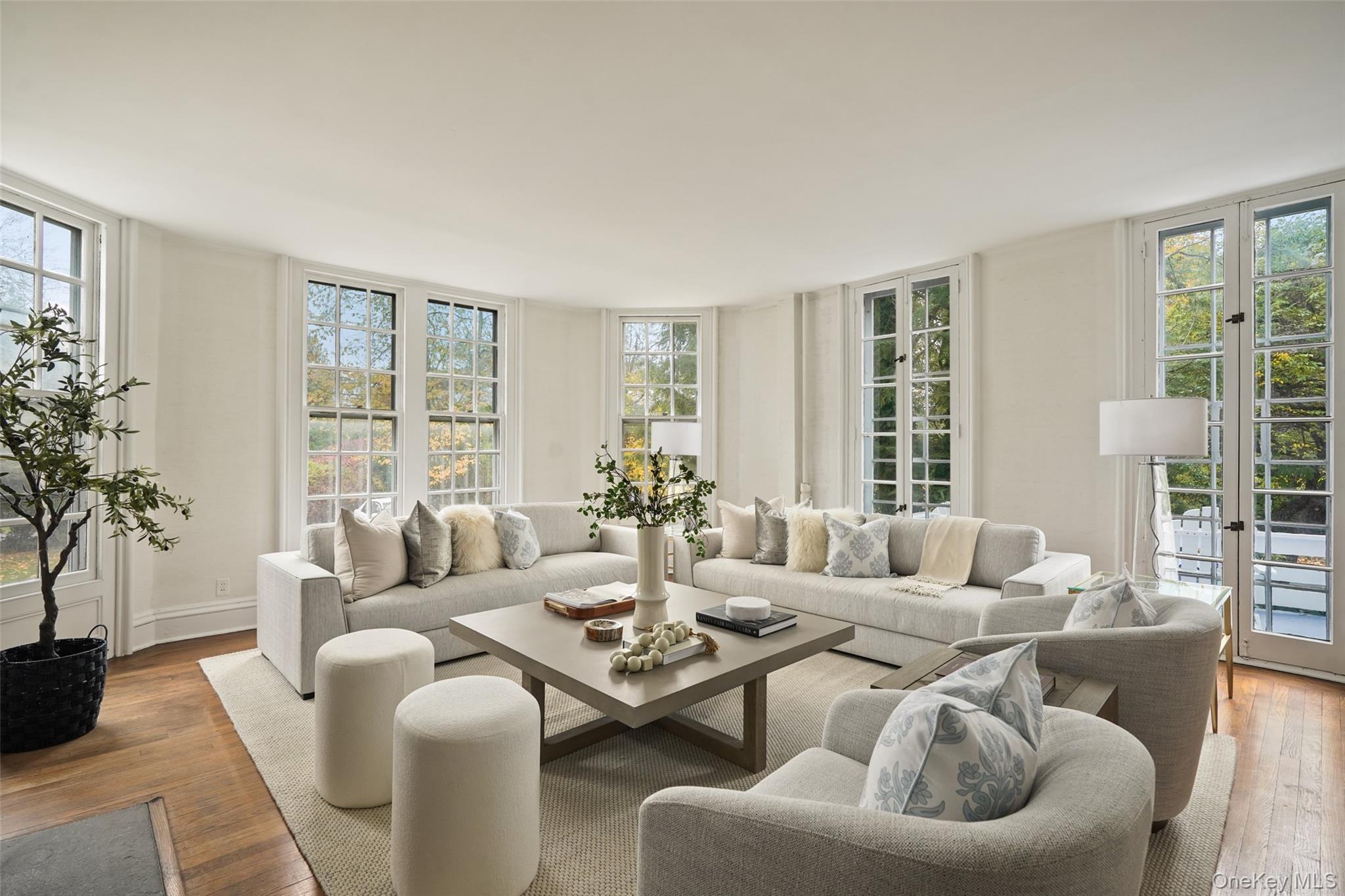 706 Fairway Avenue, Mamaroneck, NY 10543