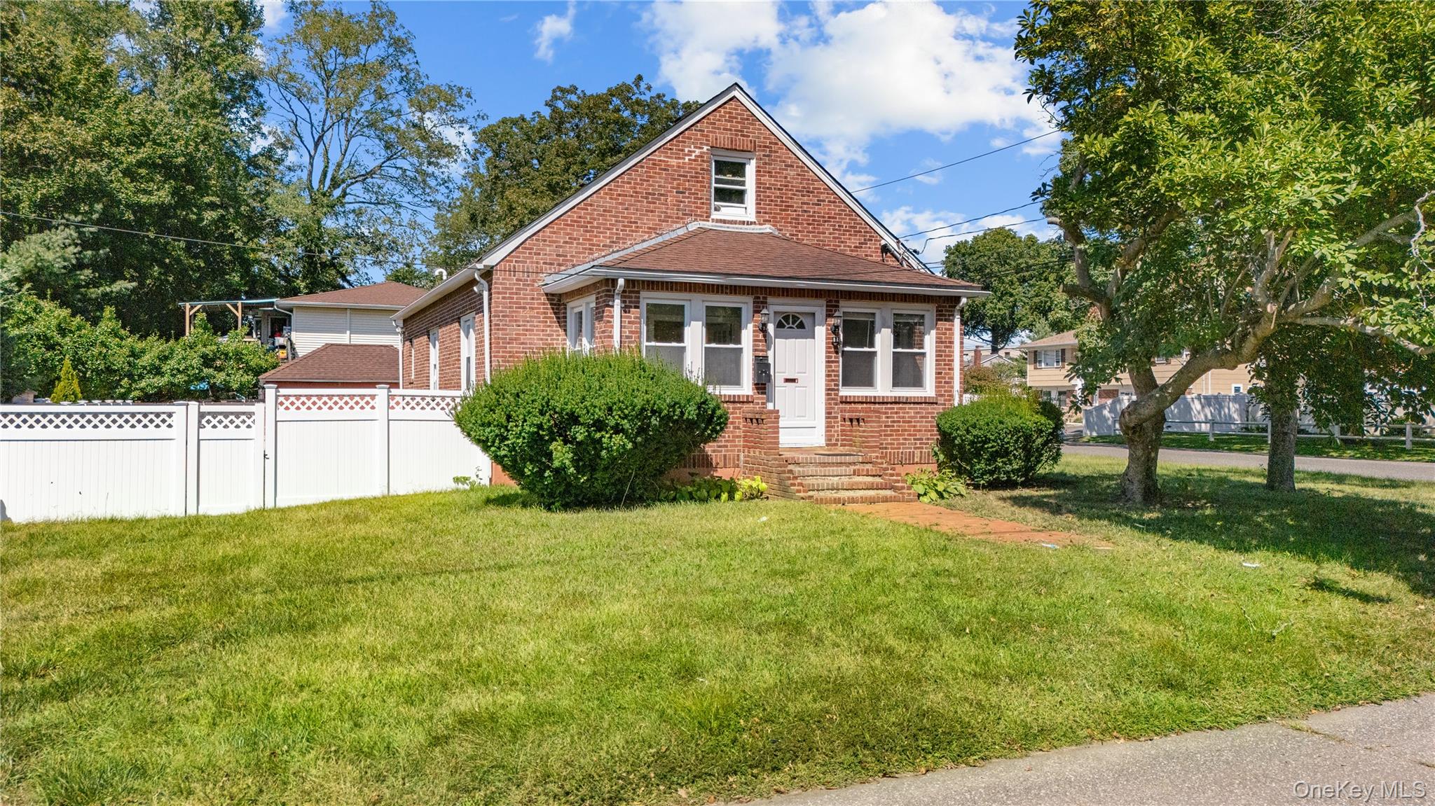 111 Central Avenue, Deer Park, NY 11729