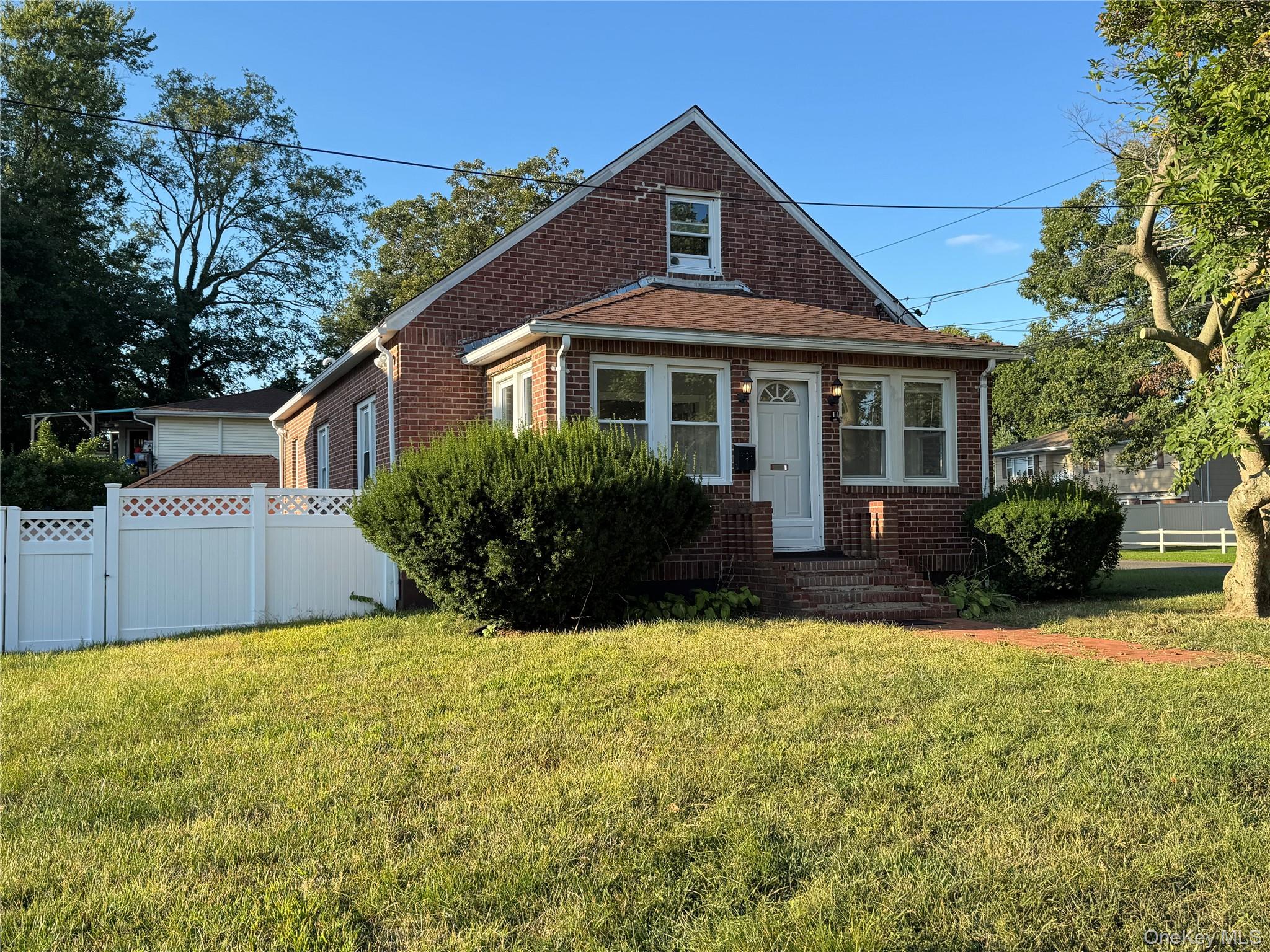 111 Central Avenue, Deer Park, NY 11729