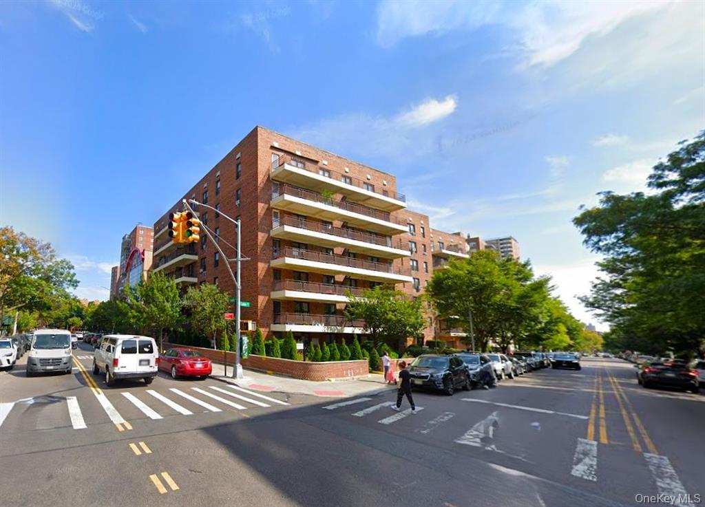 137-10 Franklin Avenue # 415, Flushing, NY 11355