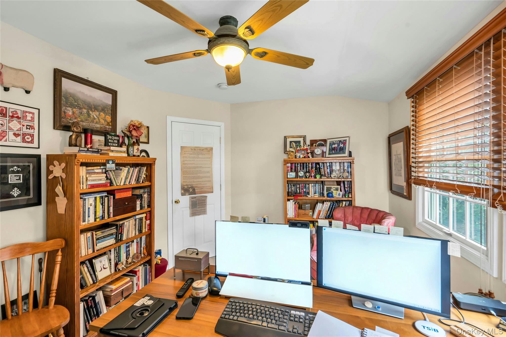 29 Crystal Lane, Westbury, NY 11590