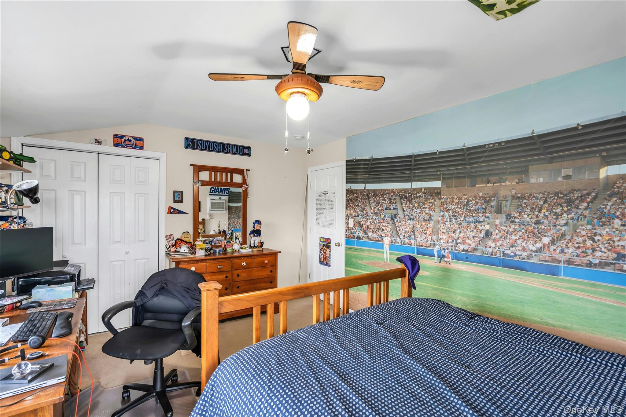 29 Crystal Lane, Westbury, NY 11590