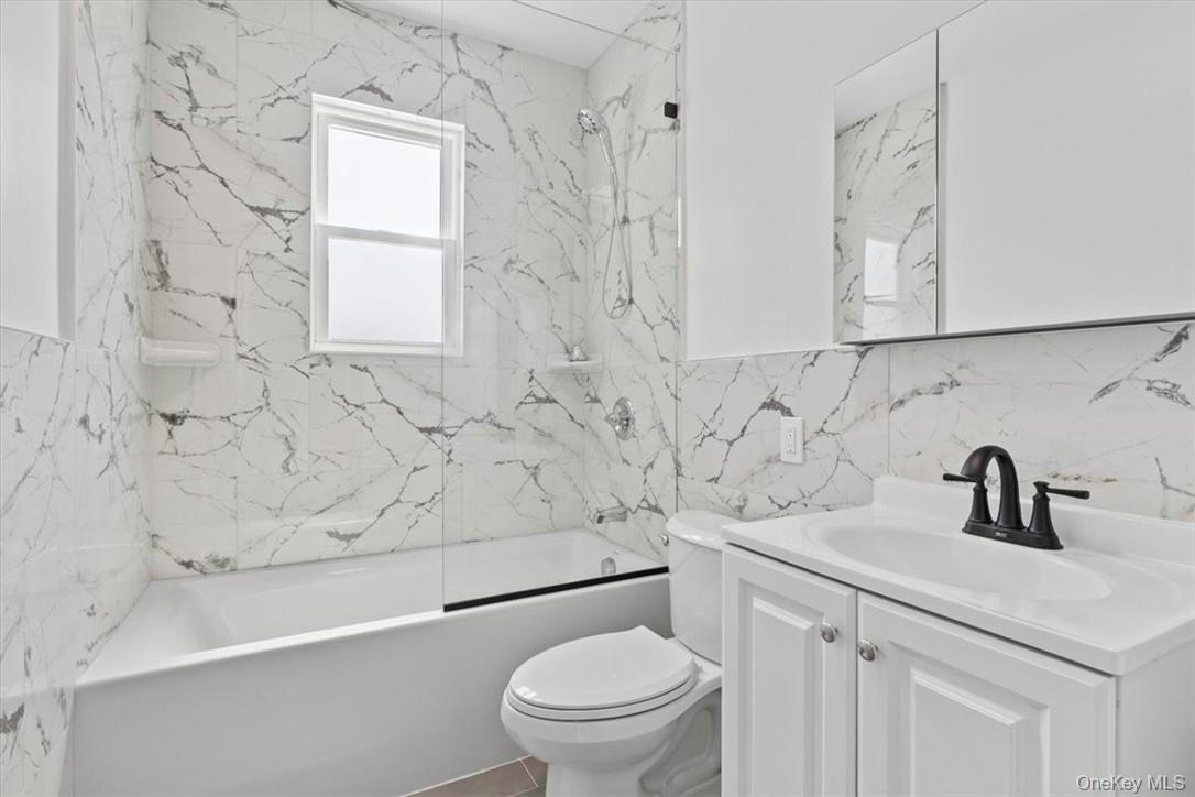 76 CROTONA Avenue # 3, Harrison, NY 10528