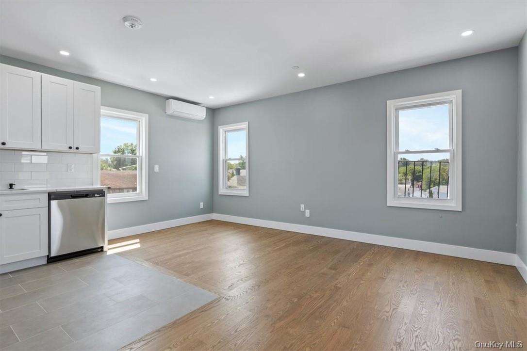 76 CROTONA Avenue # 3, Harrison, NY 10528