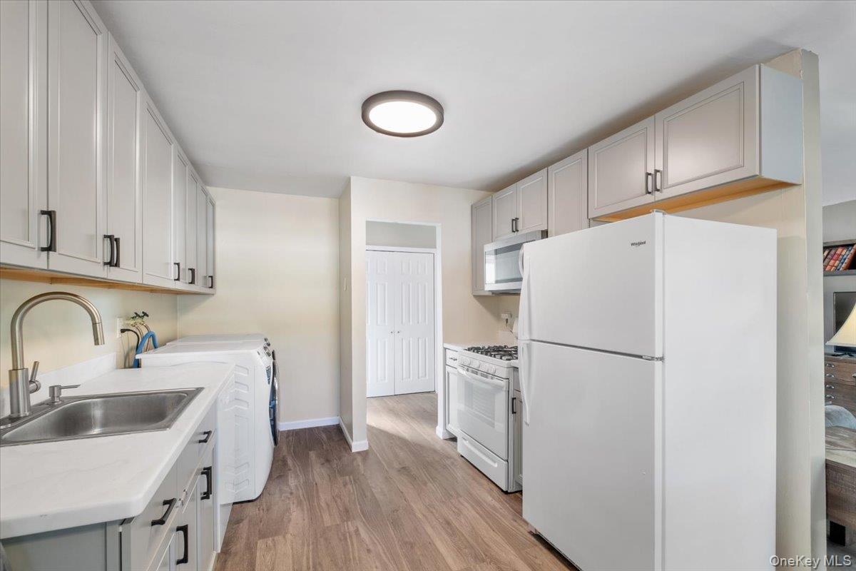 14 Alpine Drive # G, Wappingers Falls, NY 12590