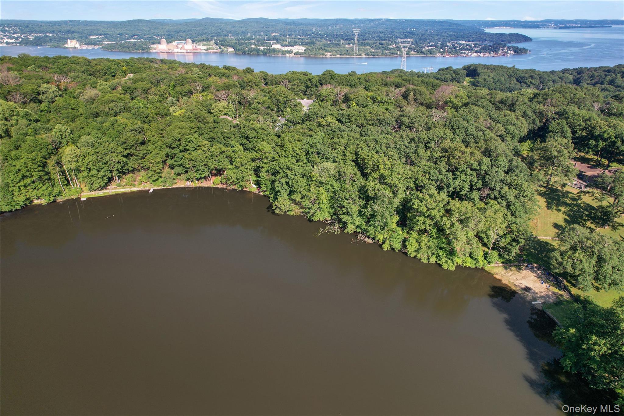 Ridgetop Drive, Tomkins Cove, NY 10986