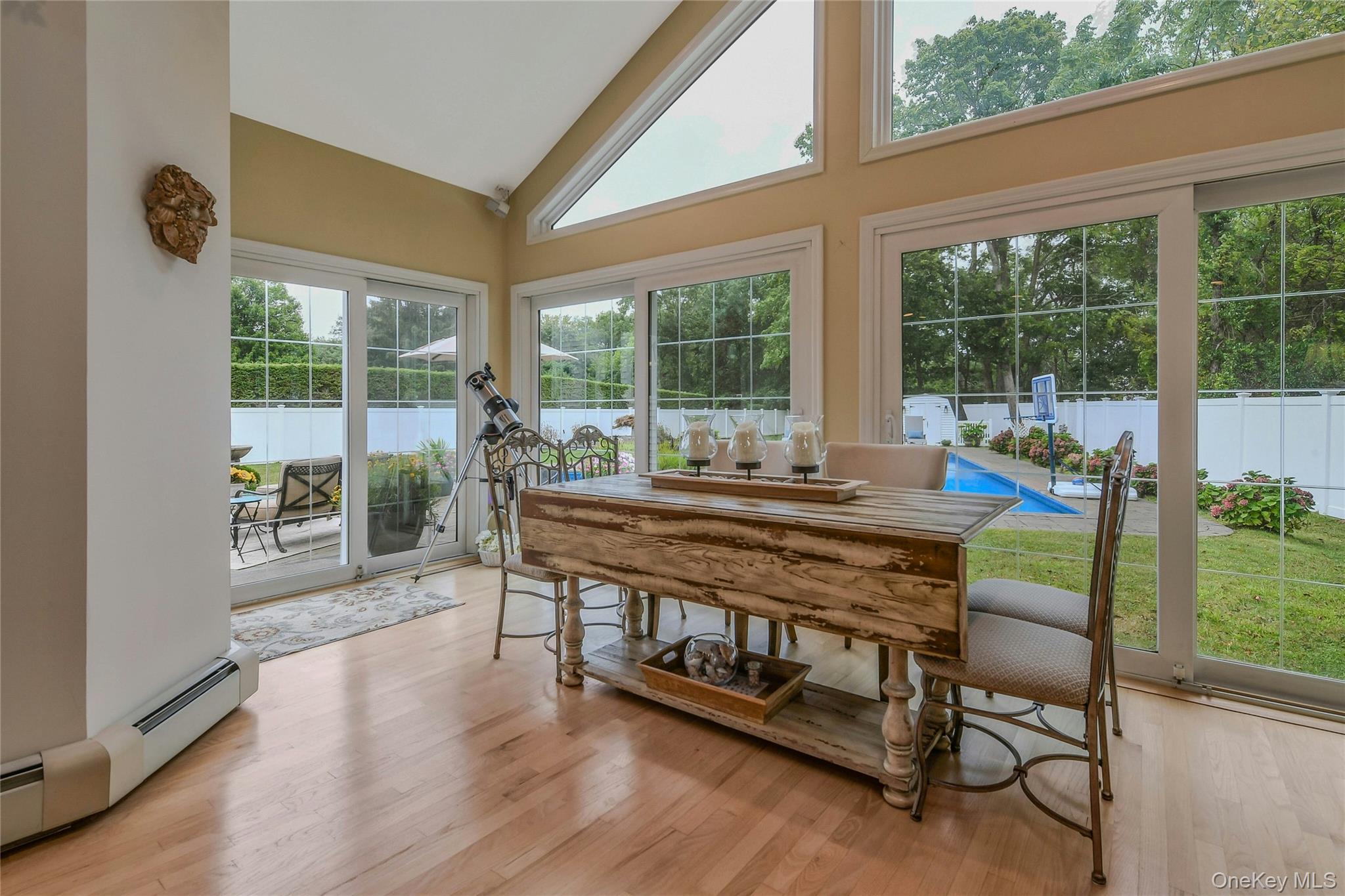 8 Gerek Avenue, West Islip, NY 11795