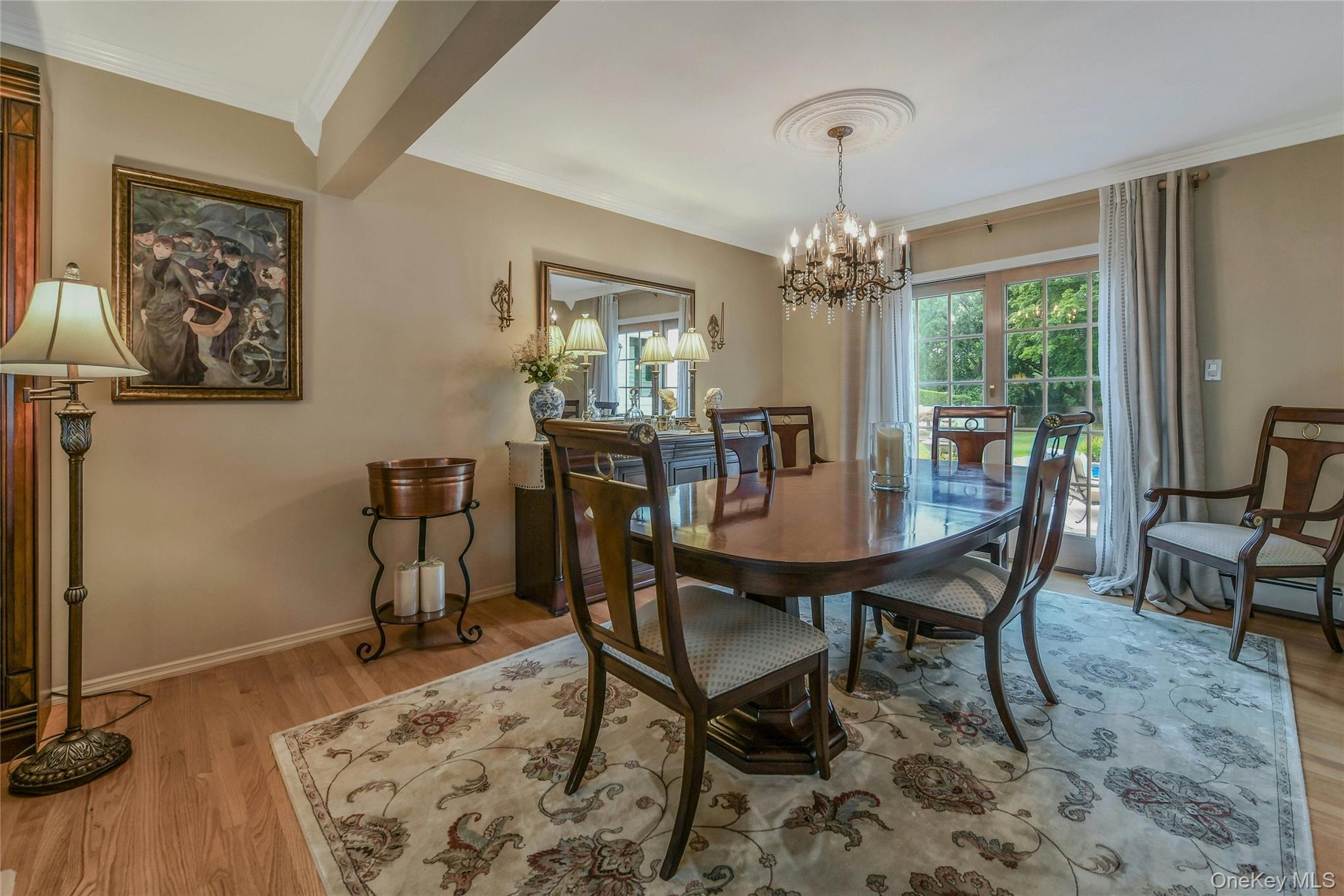 8 Gerek Avenue, West Islip, NY 11795