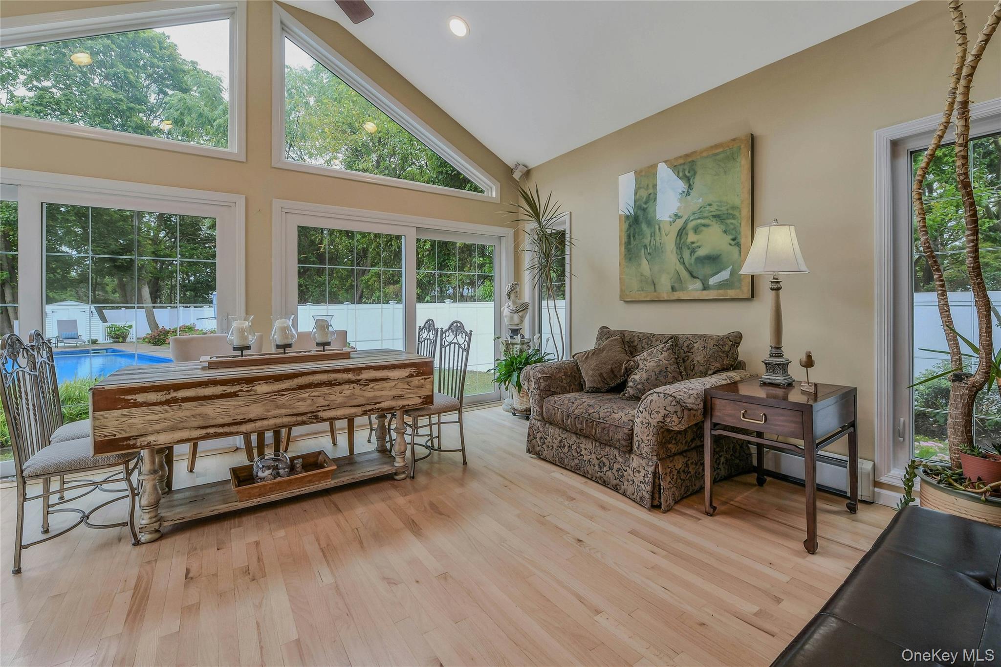 8 Gerek Avenue, West Islip, NY 11795