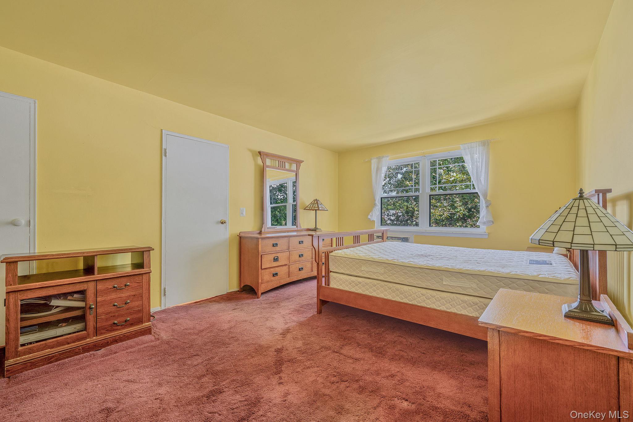 135 Fairharbor Dr # 135, Patchogue, NY 11772