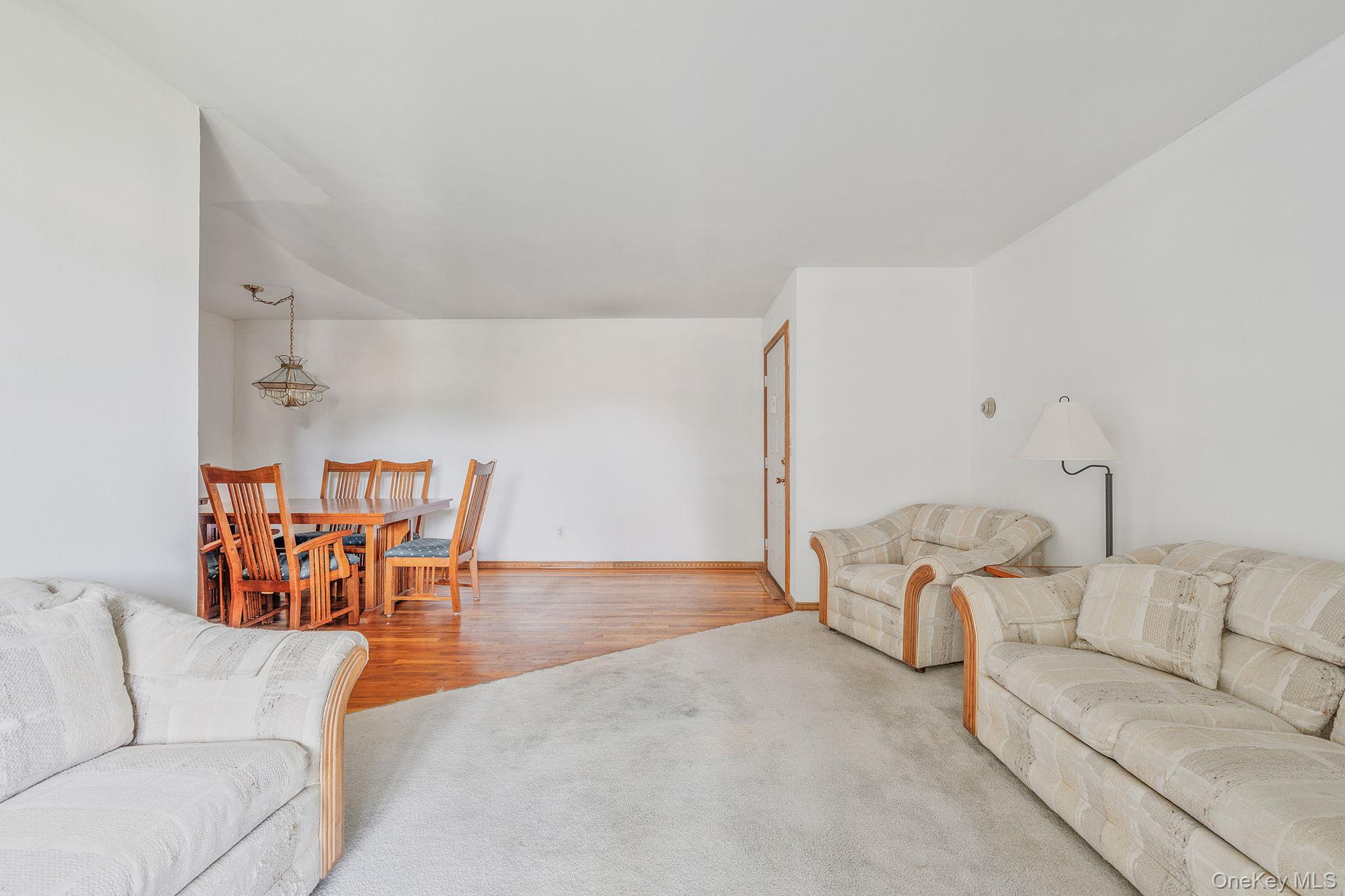 135 Fairharbor Dr # 135, Patchogue, NY 11772