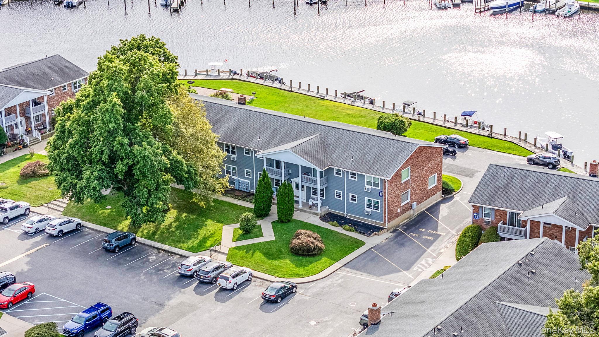 135 Fairharbor Dr # 135, Patchogue, NY 11772