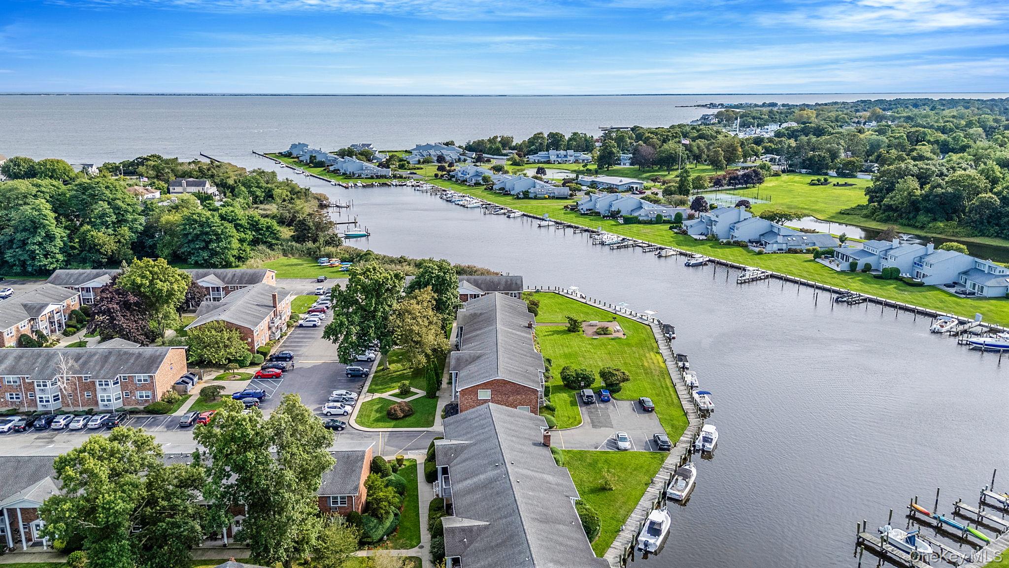 135 Fairharbor Dr # 135, Patchogue, NY 11772