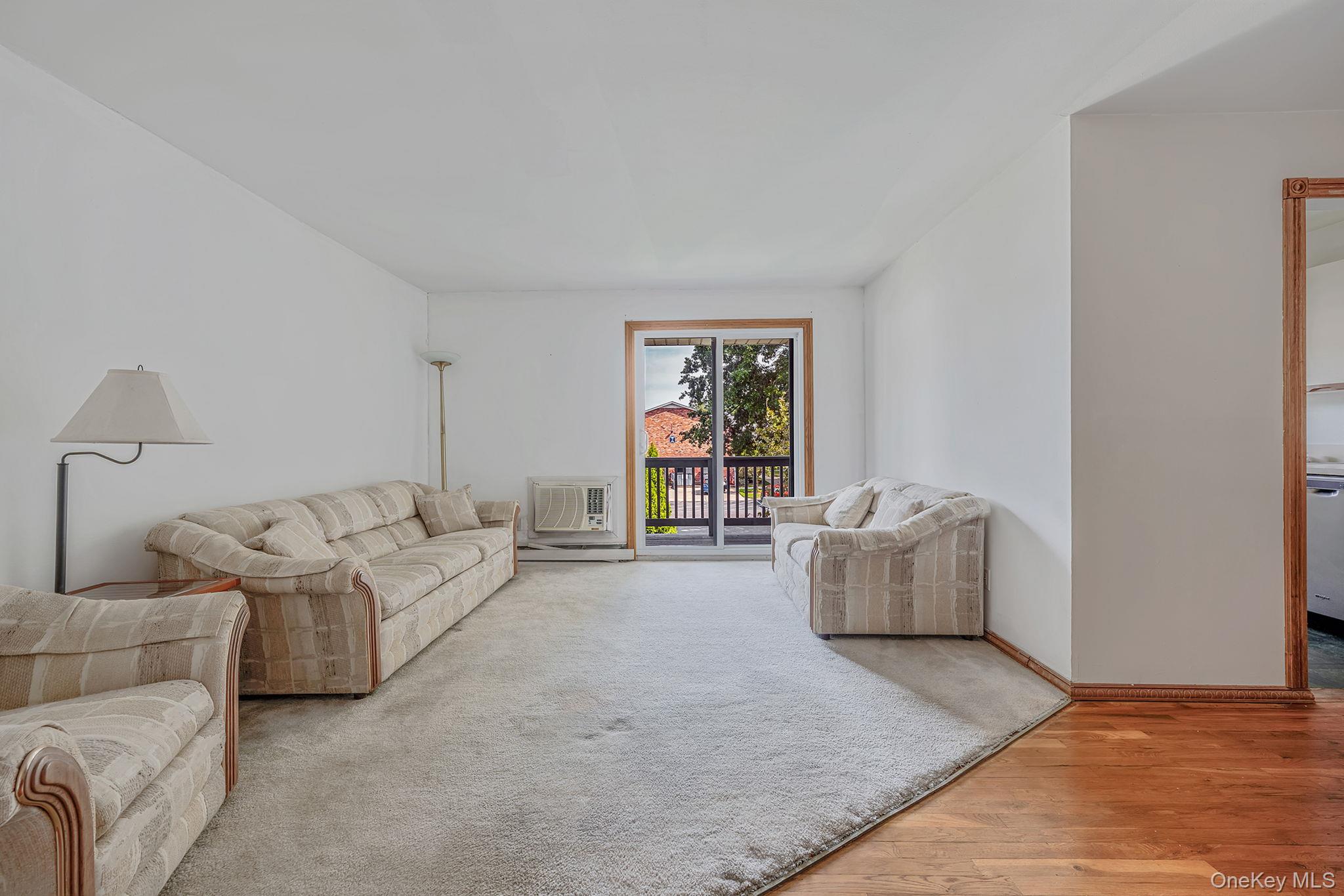 135 Fairharbor Dr # 135, Patchogue, NY 11772