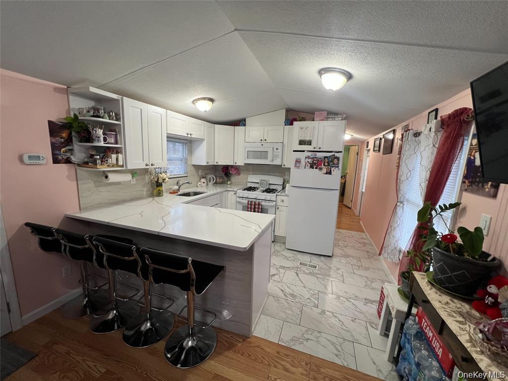 2 Mazies Lane # 3, New Windsor, NY 12553