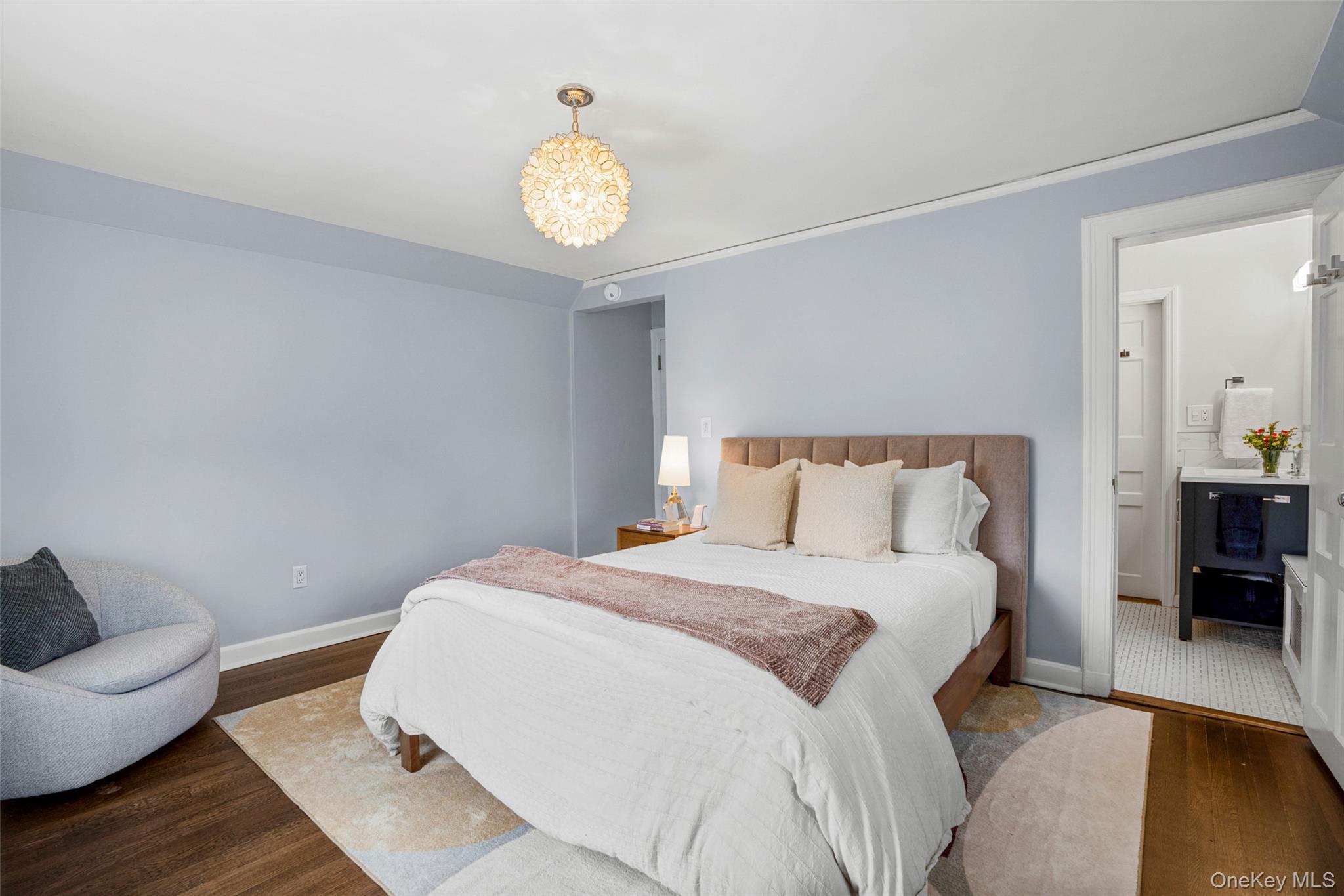 11 Dusenberry Road, Bronxville, NY 10708