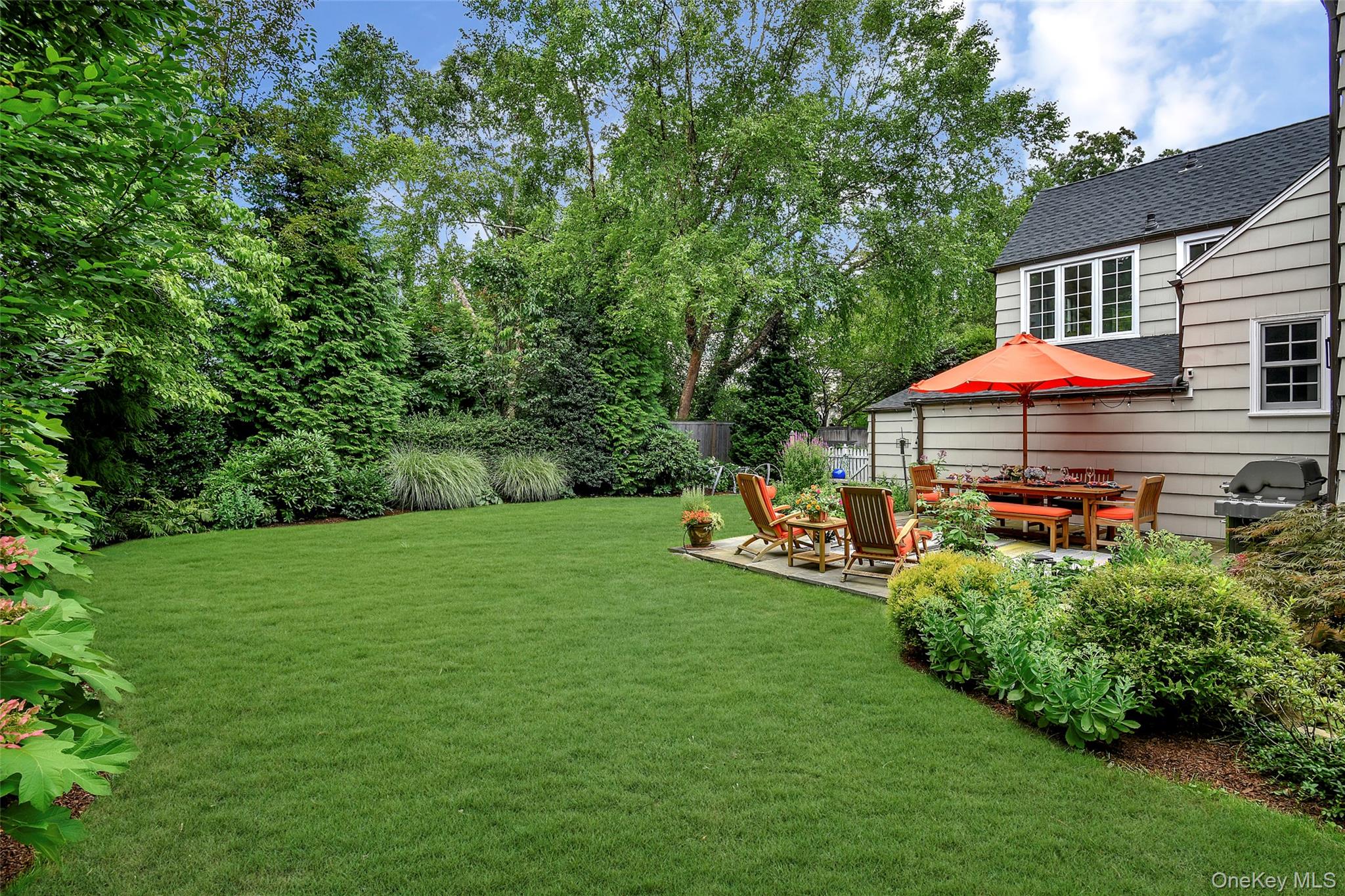 11 Dusenberry Road, Bronxville, NY 10708