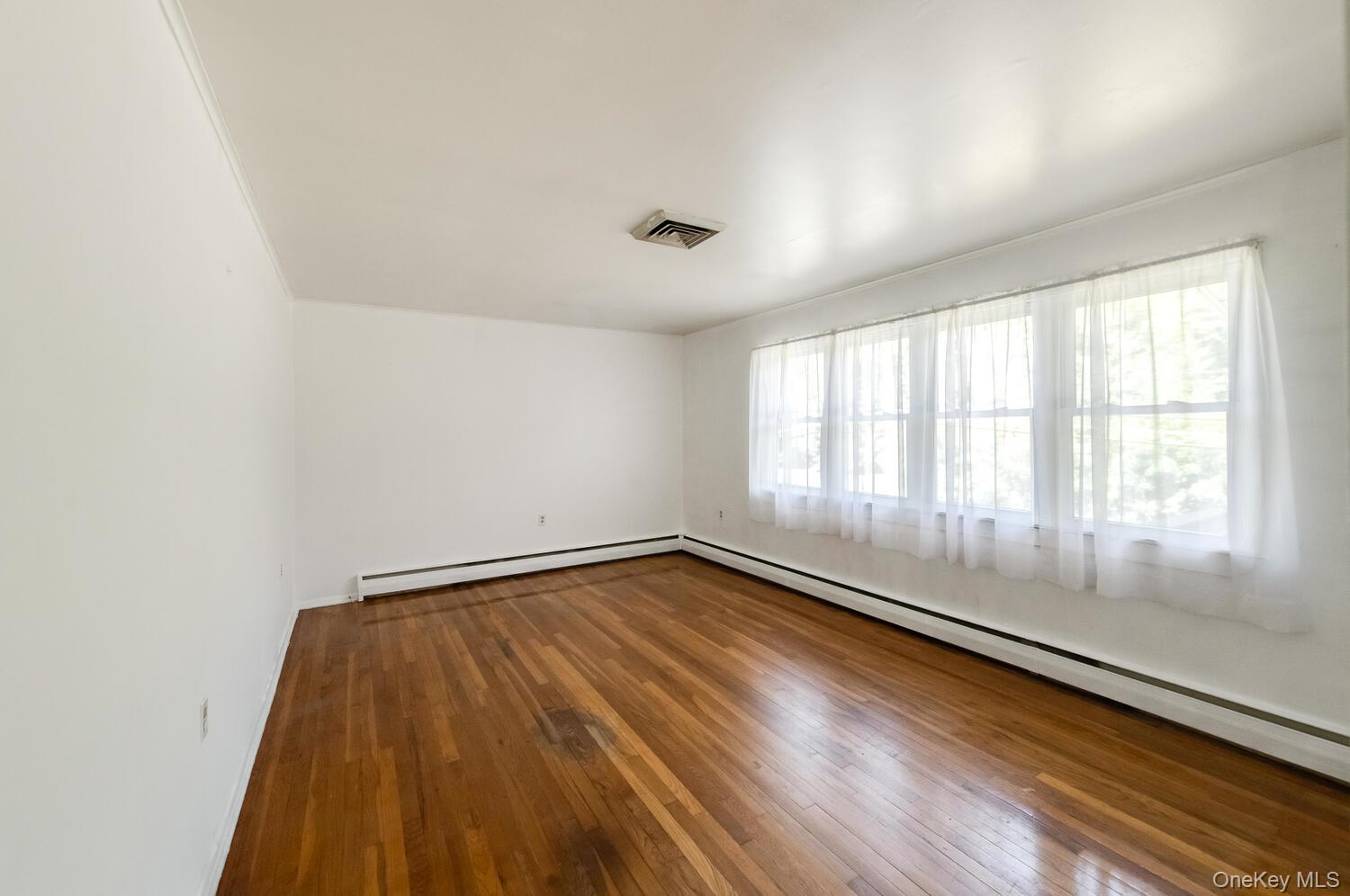 44 Pine Woods Road, Hyde Park, NY 12538