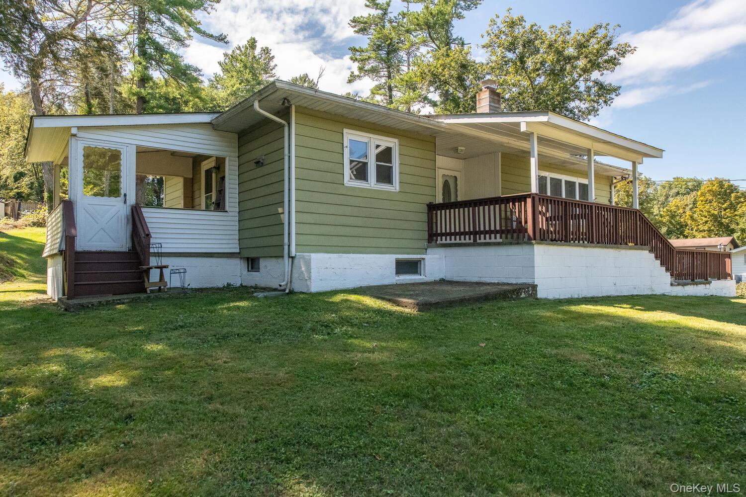 44 Pine Woods Road, Hyde Park, NY 12538