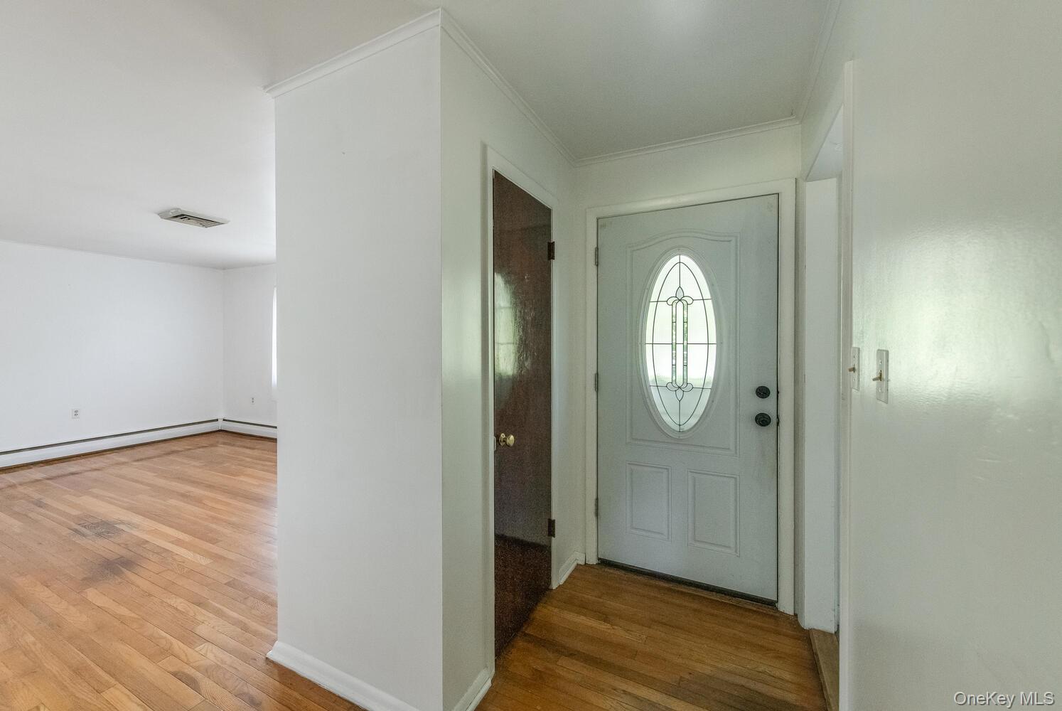 44 Pine Woods Road, Hyde Park, NY 12538