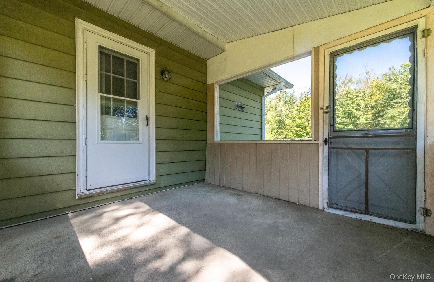 44 Pine Woods Road, Hyde Park, NY 12538