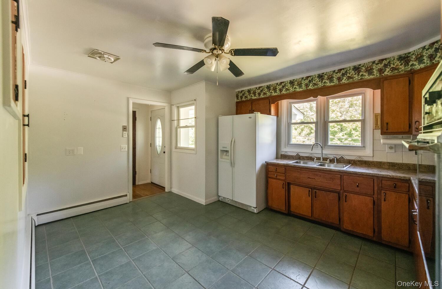 44 Pine Woods Road, Hyde Park, NY 12538