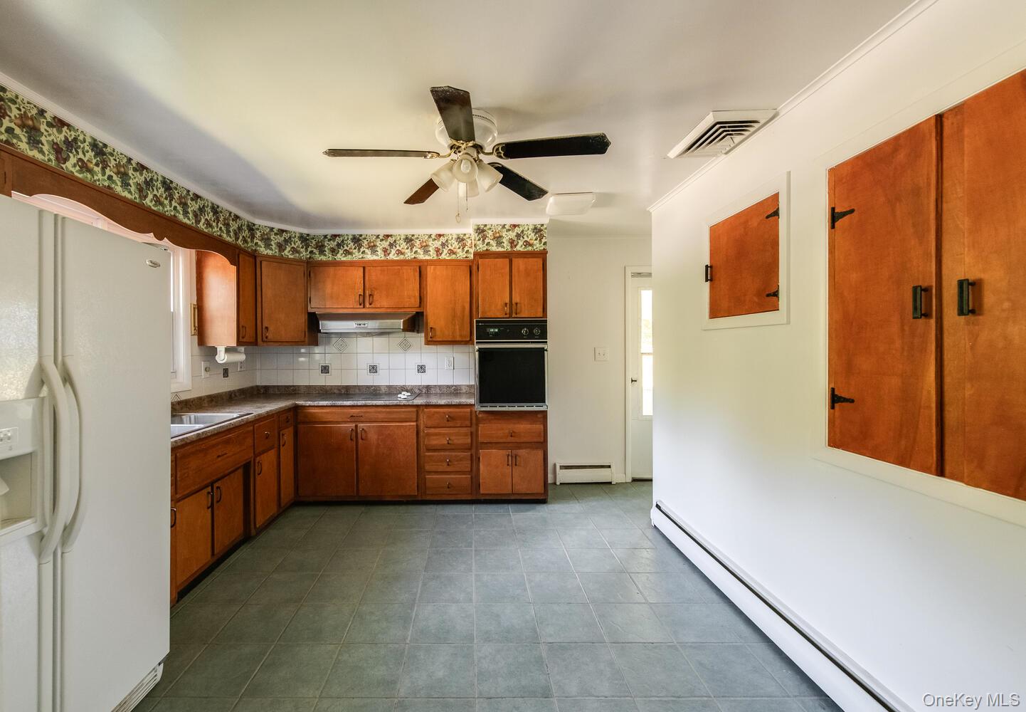 44 Pine Woods Road, Hyde Park, NY 12538