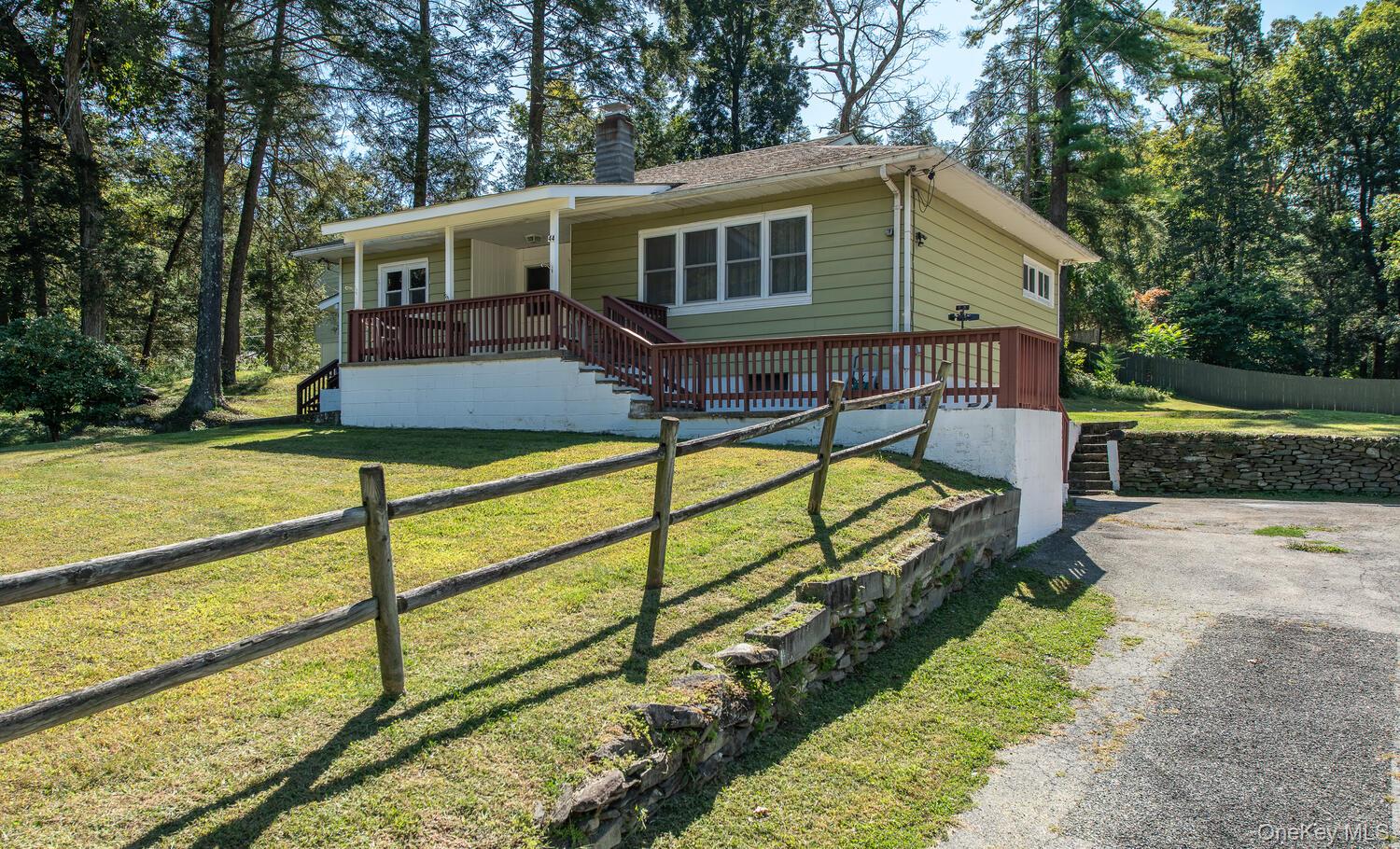 44 Pine Woods Road, Hyde Park, NY 12538