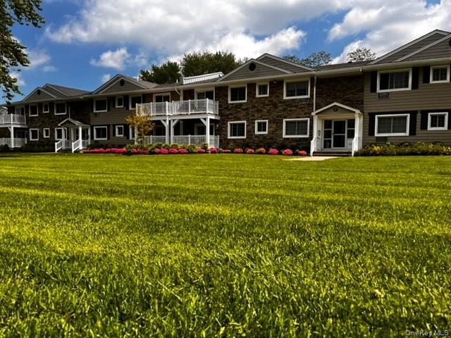 25 Williams Boulevard # 252H, Lake Grove, NY 11755