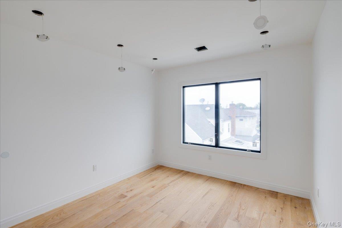 544 Arlington Road, Cedarhurst, NY 11516