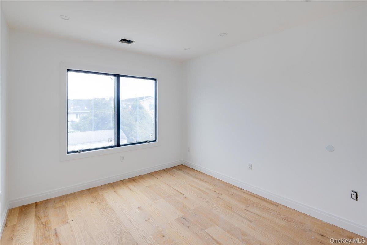 544 Arlington Road, Cedarhurst, NY 11516