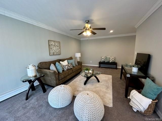 27 Williams Boulevard # 272G, Lake Grove, NY 11755