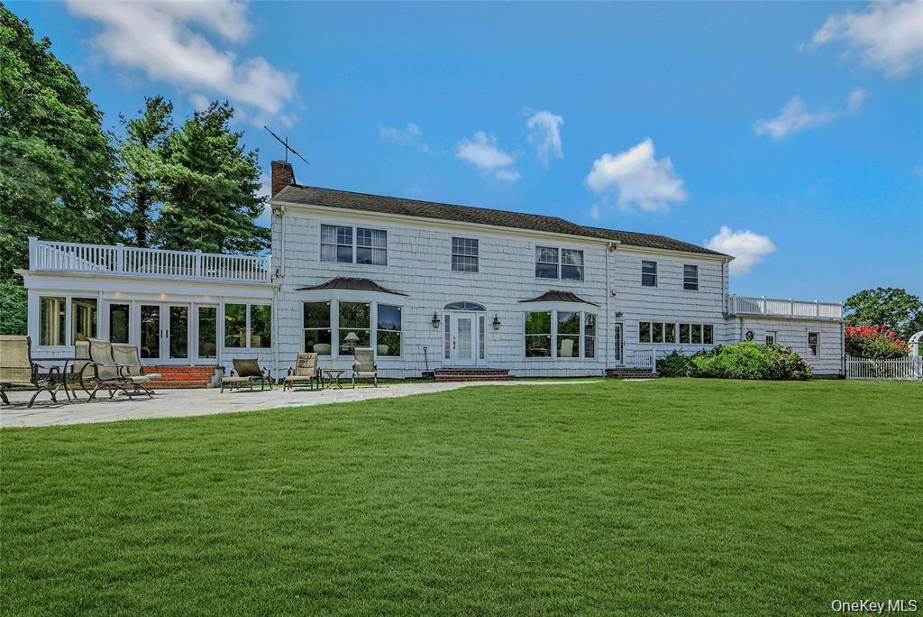 34 Bay Crest Drive, Huntington Bay, NY 11743