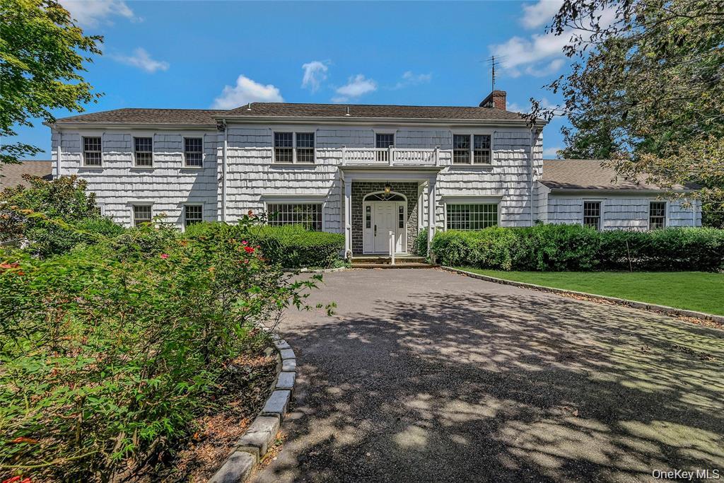 34 Bay Crest Drive, Huntington Bay, NY 11743