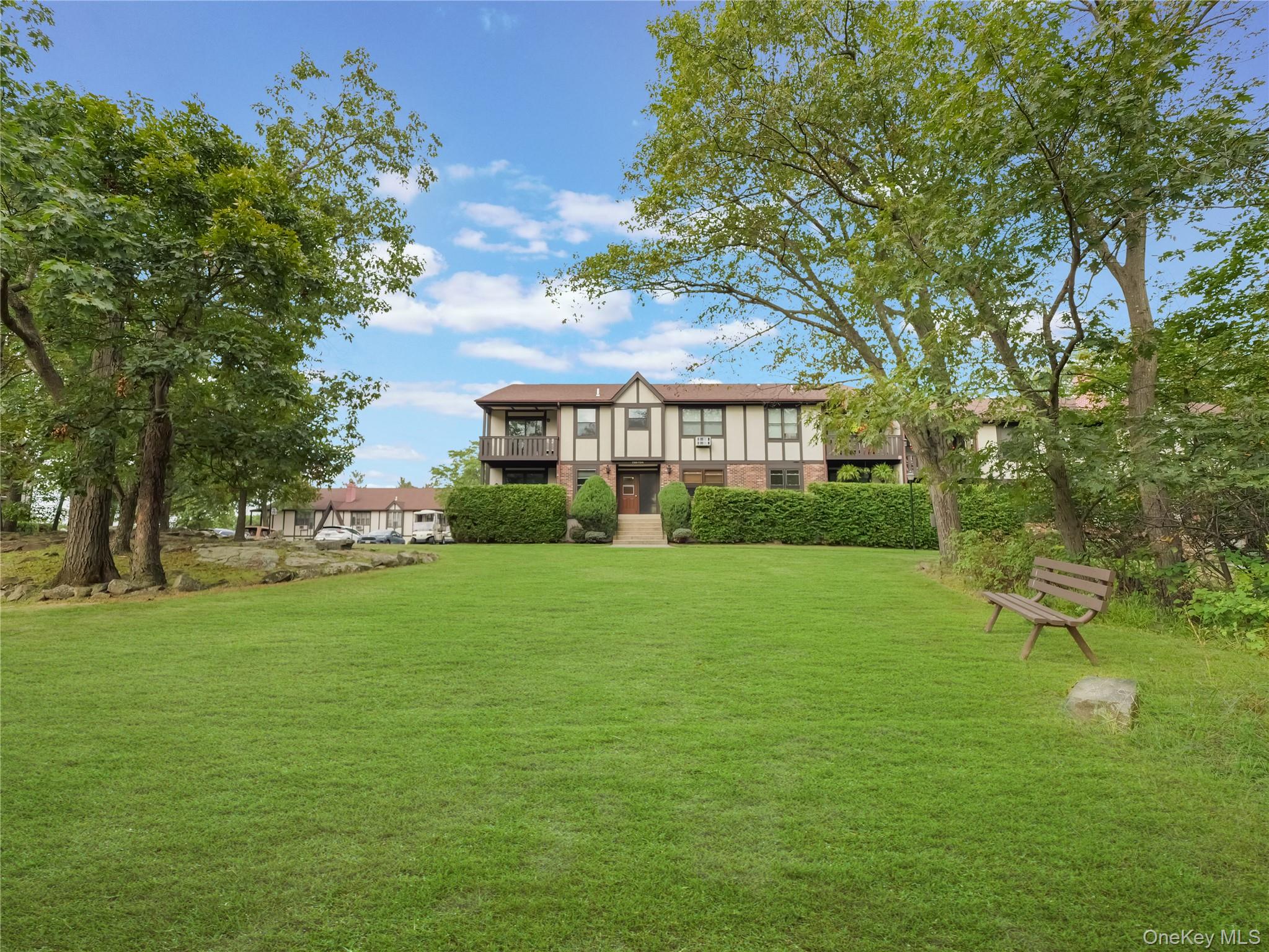 732 Sierra Vista Lane, Valley Cottage, NY 10989