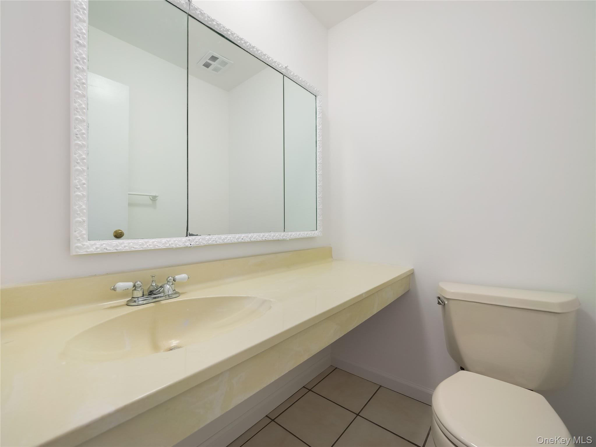 732 Sierra Vista Lane, Valley Cottage, NY 10989