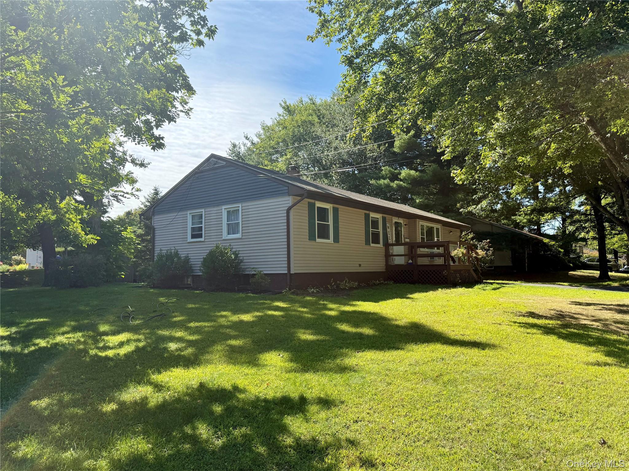 11 Cambridge Drive, Red Hook, NY 12571